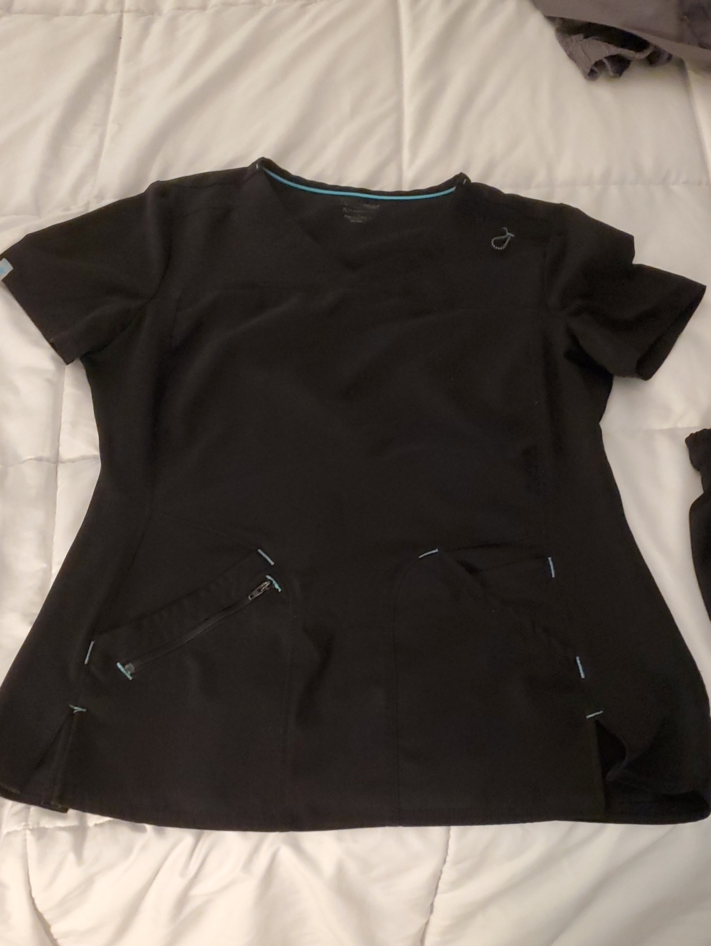 5 Bundle Black Women's V-Neck Scrub Top with Accent Stitching Size M
